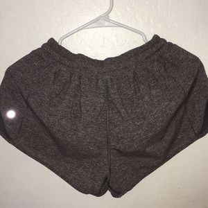 Lululemon Hotty Hot Short 2.5”